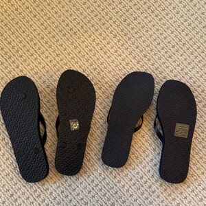 Tory Burch Black and Floral Flip Flops Set